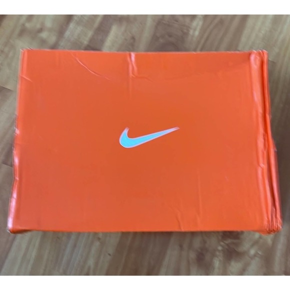 Nike empty‎ shoe box - Picture 1 of 4